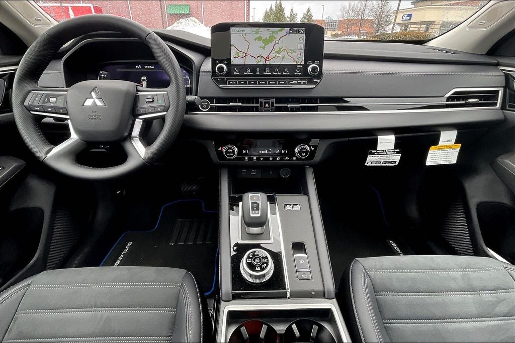 2025 Mitsubishi Outlander PHEV SE