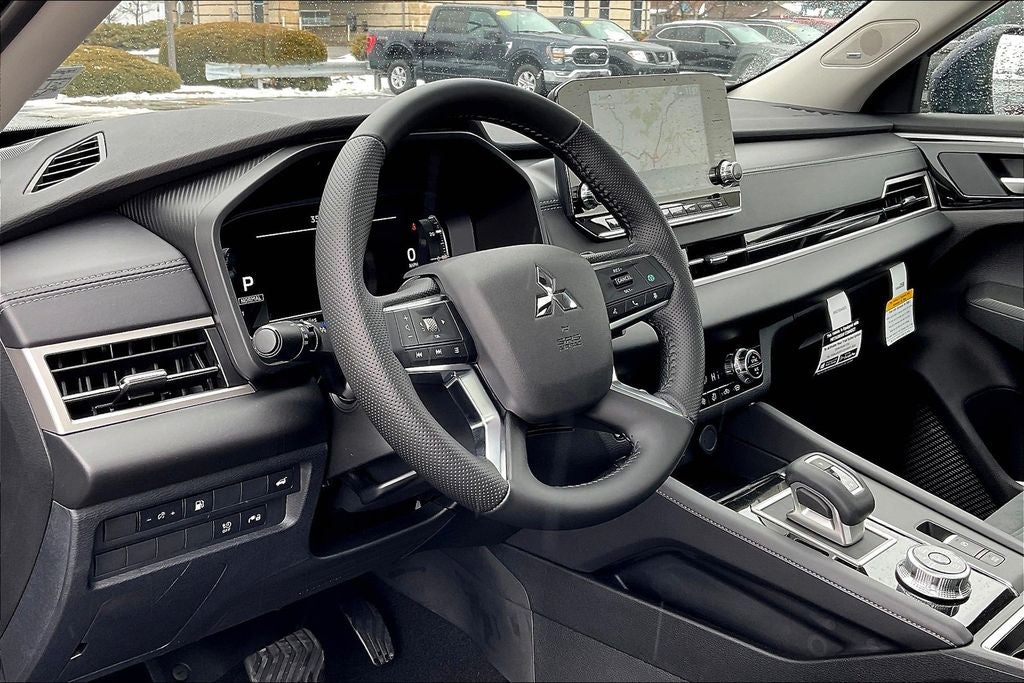 2025 Mitsubishi Outlander PHEV SE