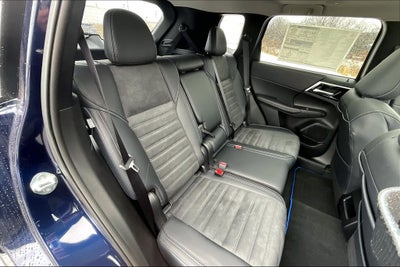 2025 Mitsubishi Outlander PHEV SE