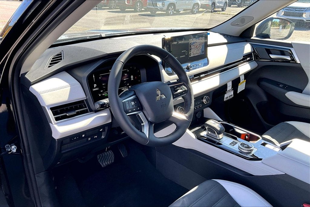 2026 Mitsubishi Outlander PHEV SE
