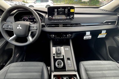 2025 Mitsubishi Outlander PHEV SE