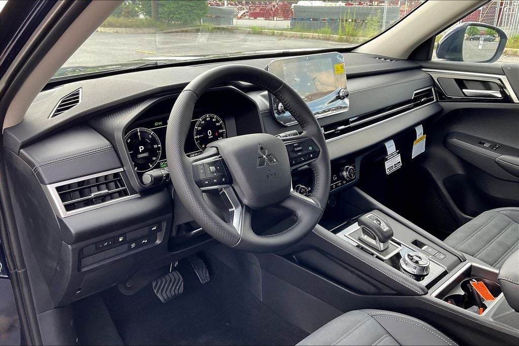 2025 Mitsubishi Outlander PHEV SE