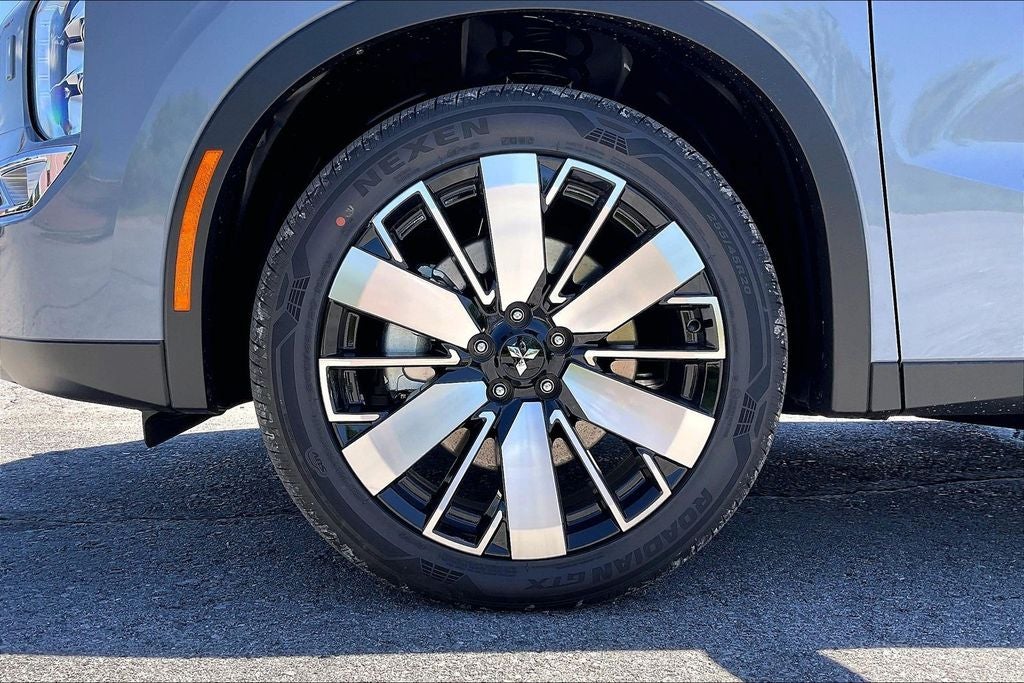 2026 Mitsubishi Outlander PHEV SE