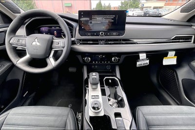 2026 Mitsubishi Outlander PHEV SE