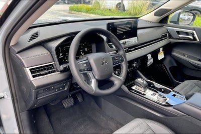 2026 Mitsubishi Outlander PHEV SE