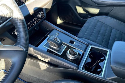 2024 Mitsubishi Outlander PHEV SE