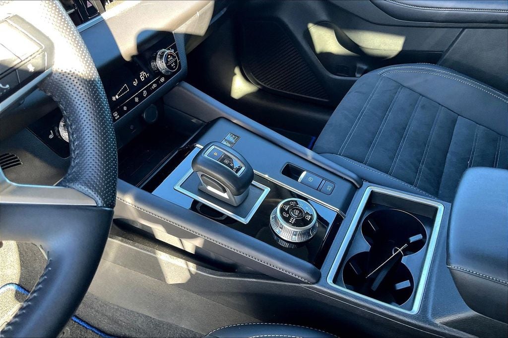 2024 Mitsubishi Outlander PHEV SE