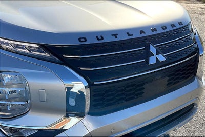 2024 Mitsubishi Outlander PHEV SE