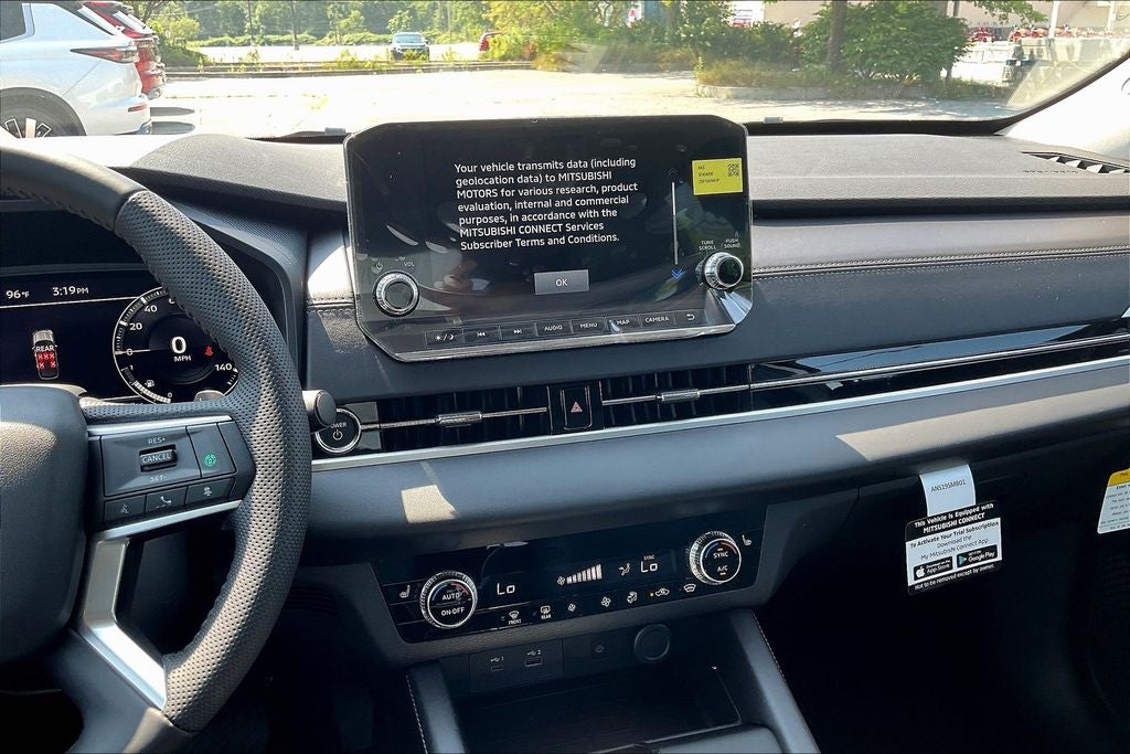 2025 Mitsubishi Outlander PHEV SE