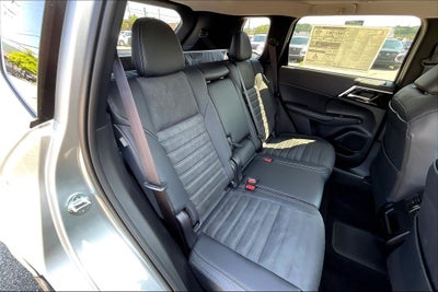 2025 Mitsubishi Outlander PHEV SE