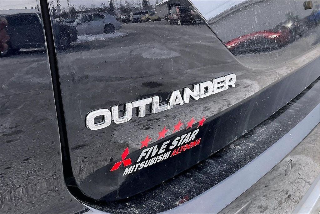 2025 Mitsubishi Outlander PHEV SE