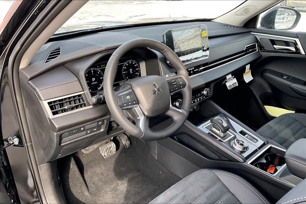 2025 Mitsubishi Outlander PHEV SE