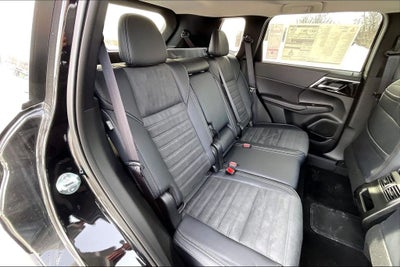 2025 Mitsubishi Outlander PHEV SE