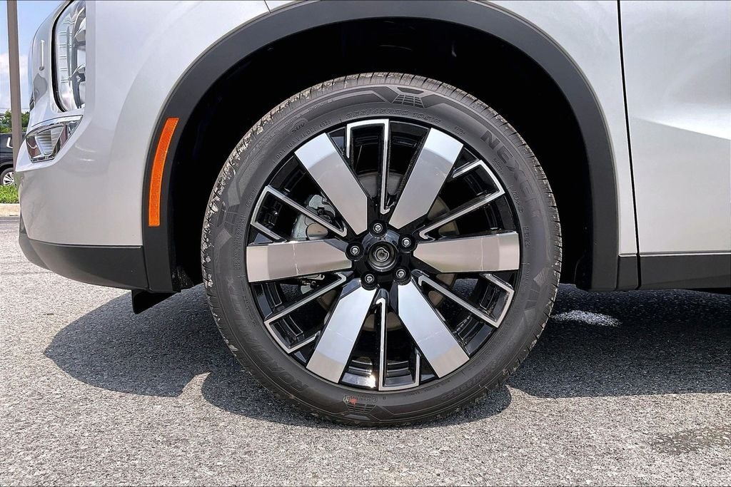 2026 Mitsubishi Outlander PHEV SE