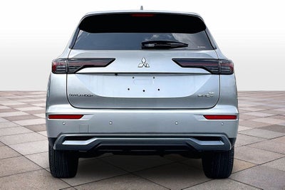 2026 Mitsubishi Outlander PHEV SE