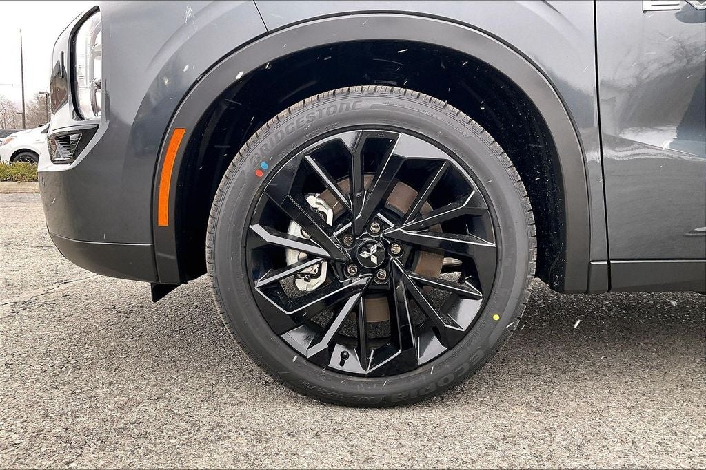 2025 Mitsubishi Outlander PHEV SEL Black Edition