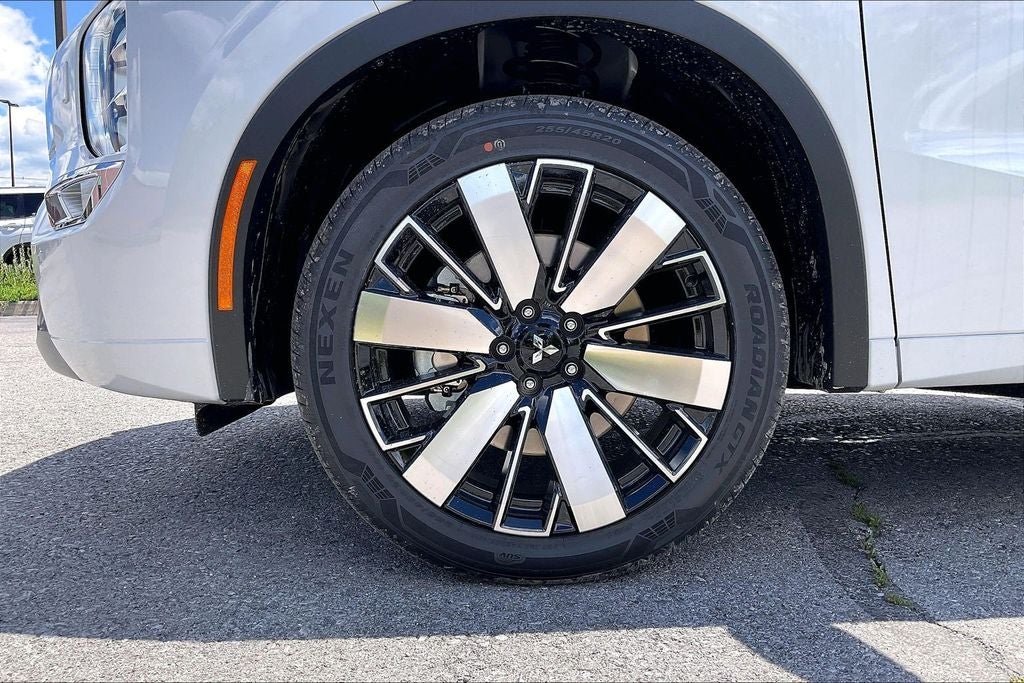 2026 Mitsubishi Outlander PHEV SEL
