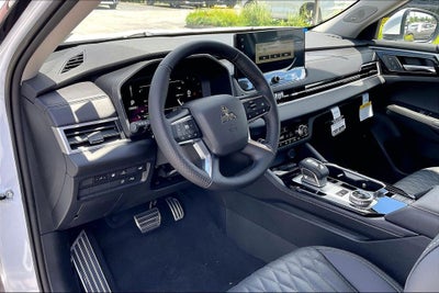 2026 Mitsubishi Outlander PHEV SEL