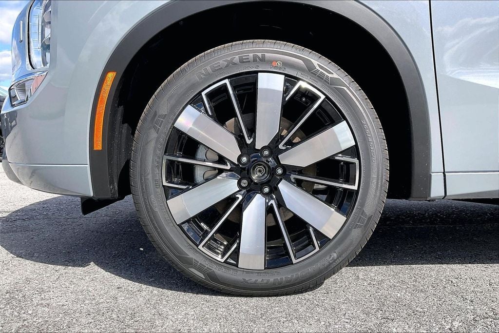 2026 Mitsubishi Outlander PHEV SEL