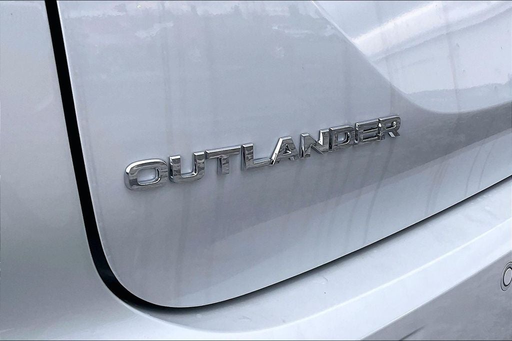2025 Mitsubishi Outlander PHEV SEL