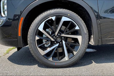 2025 Mitsubishi Outlander PHEV SEL Platinum Edition