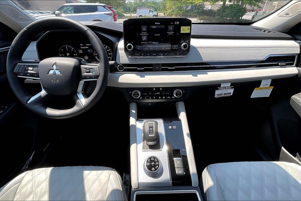 2025 Mitsubishi Outlander PHEV SEL Platinum Edition