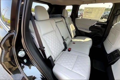 2025 Mitsubishi Outlander PHEV SEL Platinum Edition