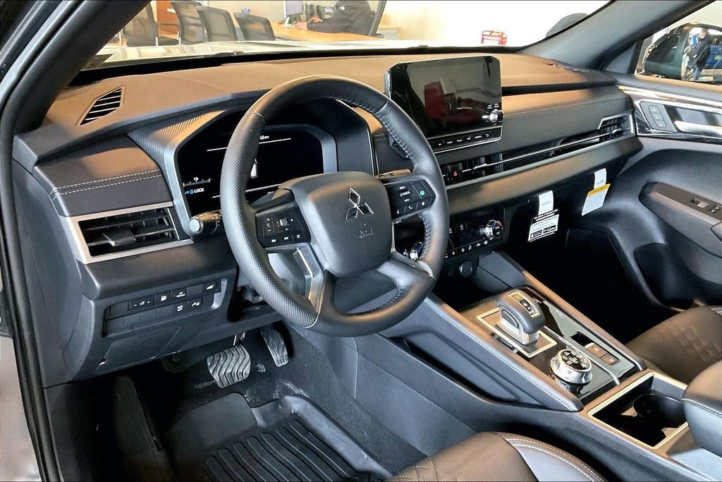 2025 Mitsubishi Outlander PHEV SEL Black Edition