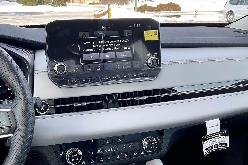 2025 Mitsubishi Outlander PHEV SEL