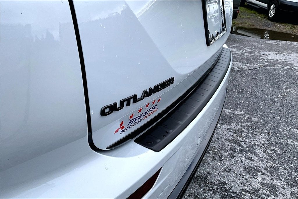 2026 Mitsubishi Outlander PHEV SEL