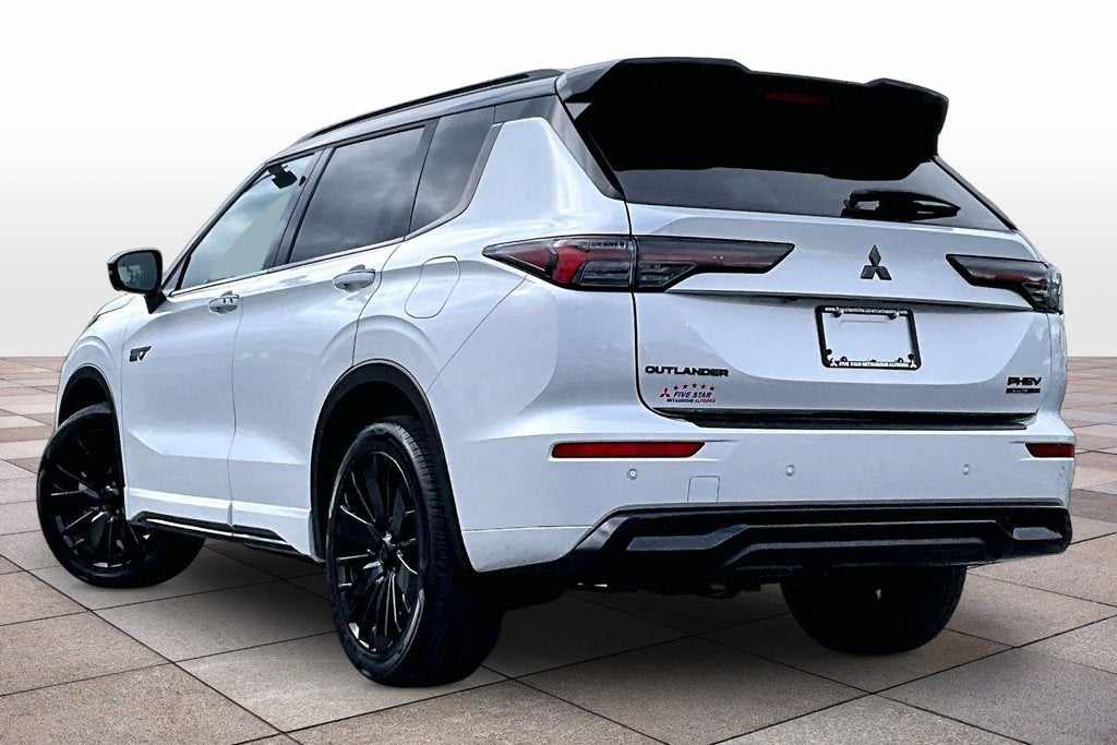 2026 Mitsubishi Outlander PHEV SEL