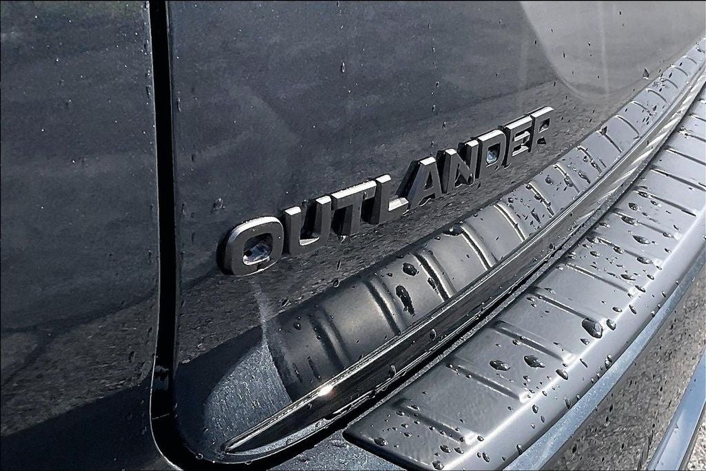 2026 Mitsubishi Outlander PHEV SEL