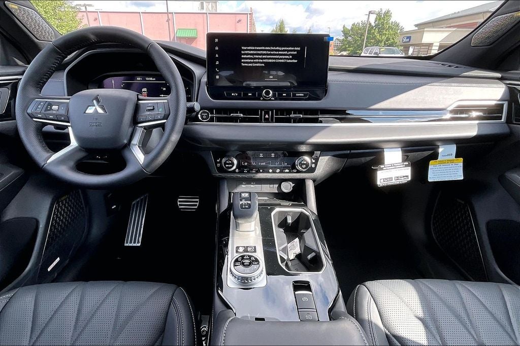 2026 Mitsubishi Outlander PHEV SEL