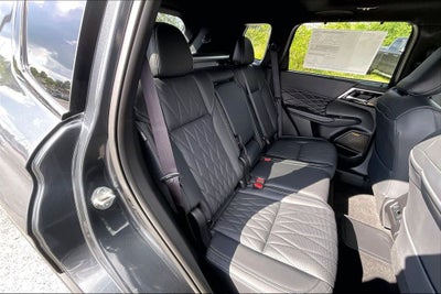 2026 Mitsubishi Outlander PHEV SEL