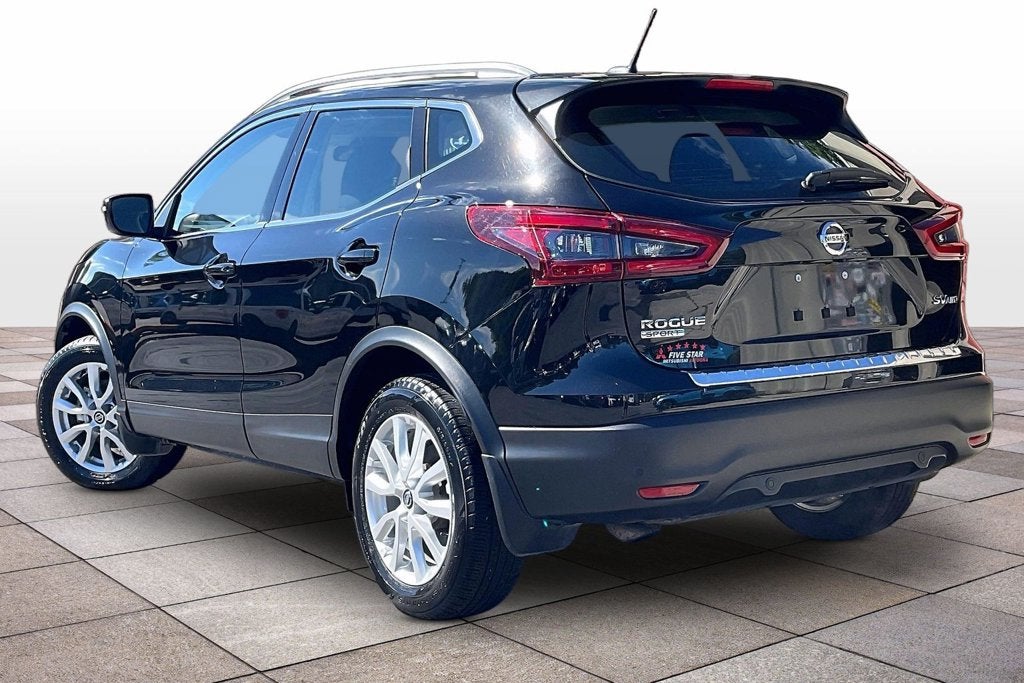2022 Nissan Rogue Sport SV