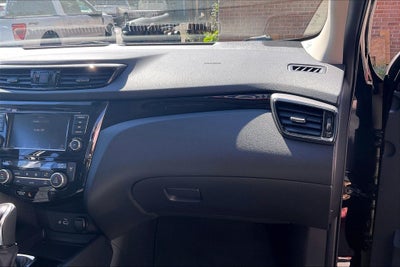 2022 Nissan Rogue Sport SV