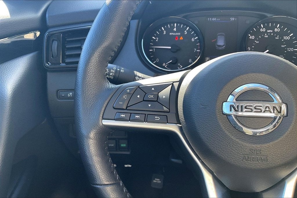 2022 Nissan Rogue Sport SV