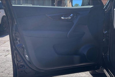 2022 Nissan Rogue Sport SV