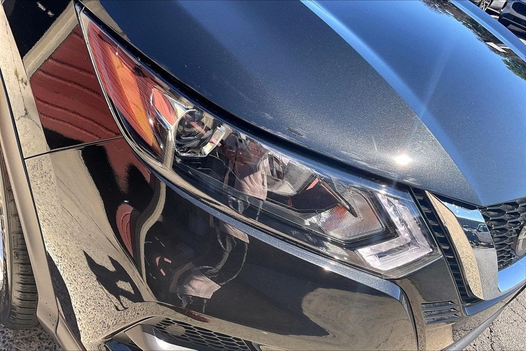 2022 Nissan Rogue Sport SV