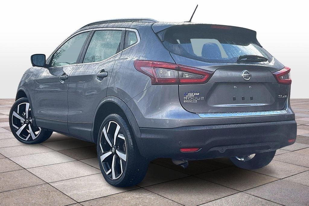 2022 Nissan Rogue Sport SL Premium