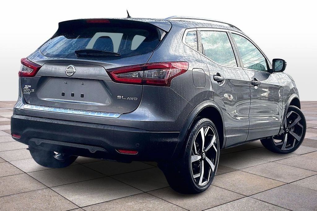 2022 Nissan Rogue Sport SL Premium