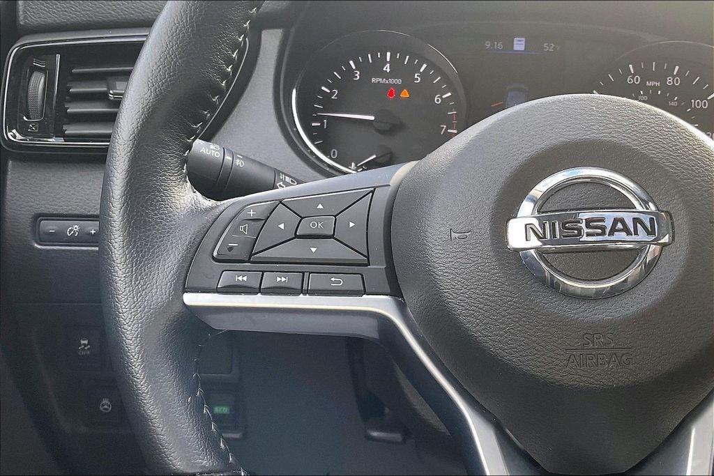 2022 Nissan Rogue Sport SL Premium