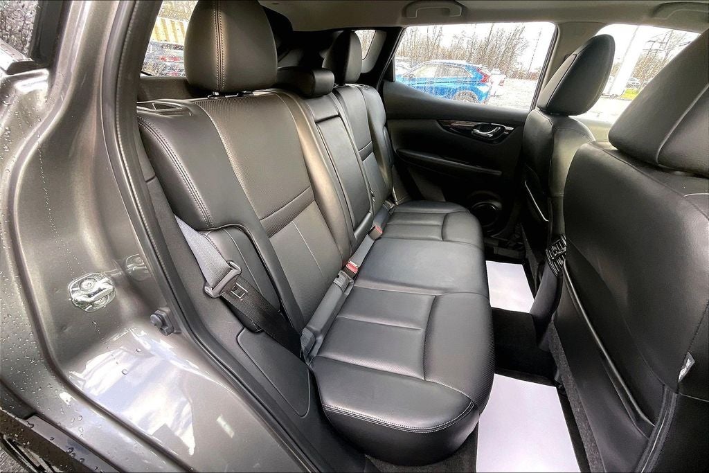 2022 Nissan Rogue Sport SL Premium