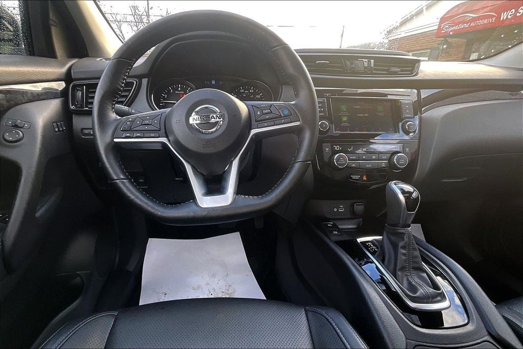 2022 Nissan Rogue Sport SL Premium