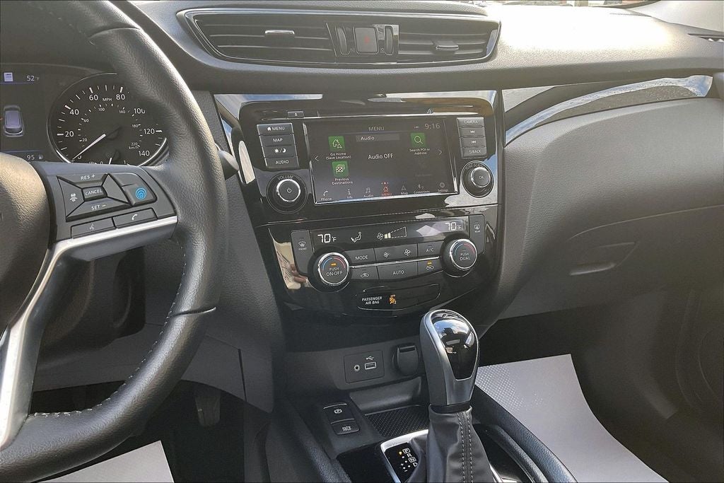 2022 Nissan Rogue Sport SL Premium