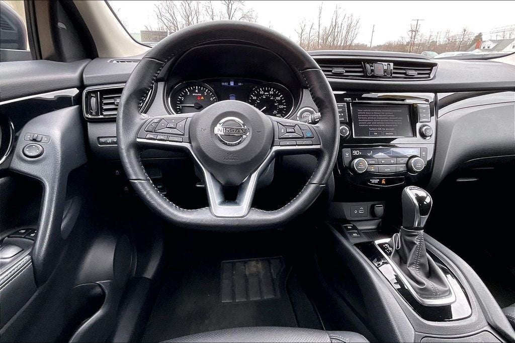 2022 Nissan Rogue Sport SL