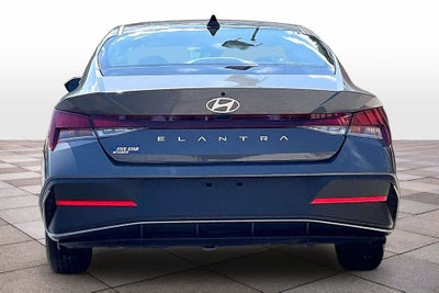 2026 Hyundai Elantra SE