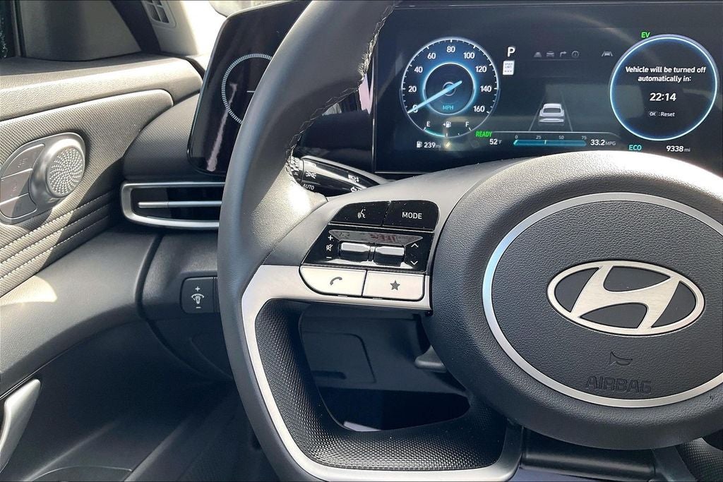 2025 Hyundai Elantra Hybrid Limited