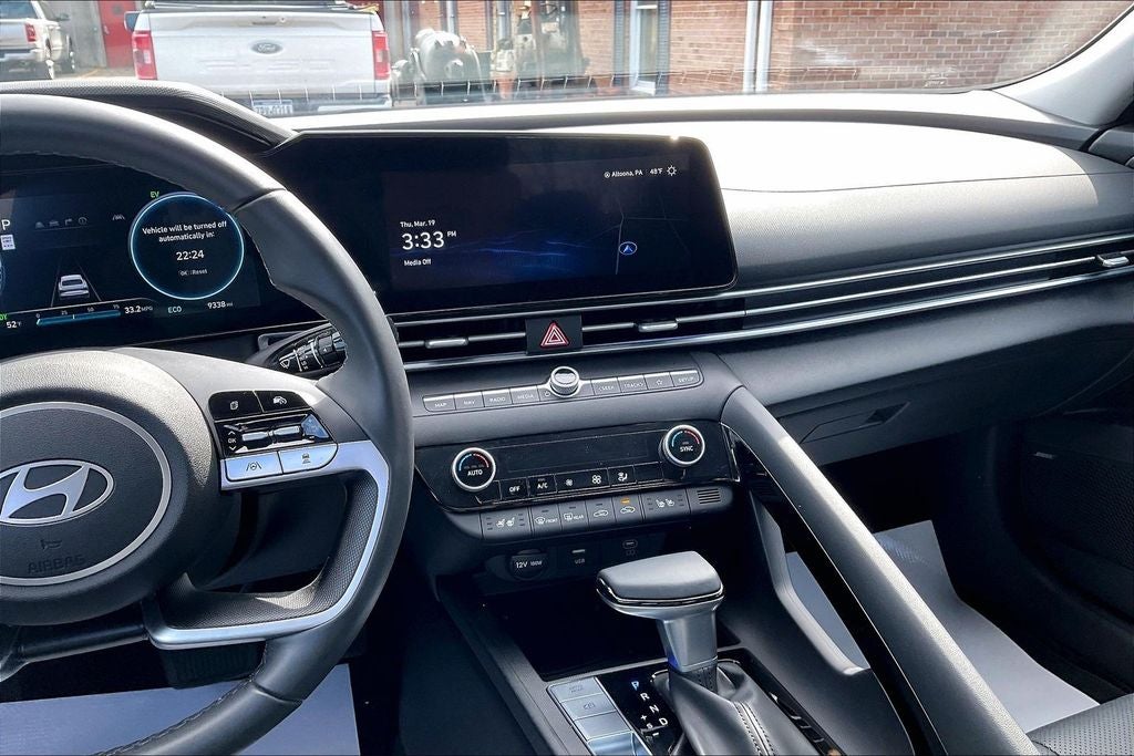 2025 Hyundai Elantra Hybrid Limited