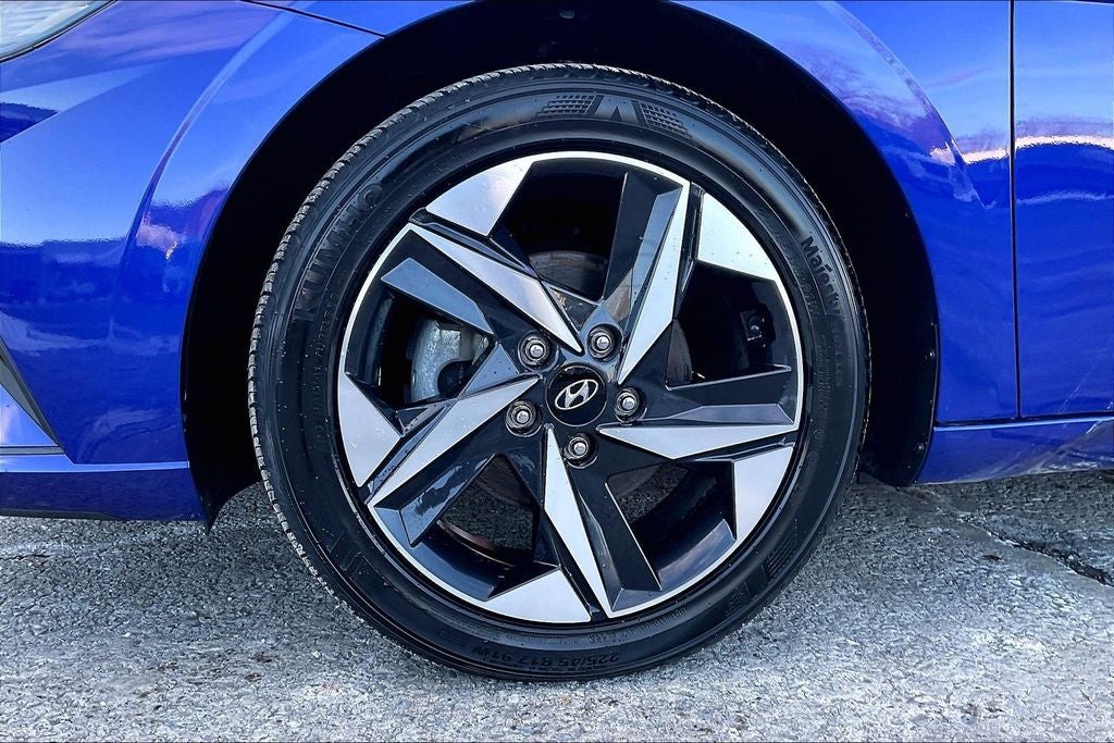 2023 Hyundai Elantra SEL Convenience